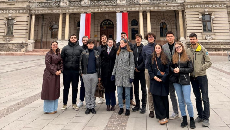 26-03-20-22_Tavaszi Akadémia_Győr_22_cikk kép.jpg